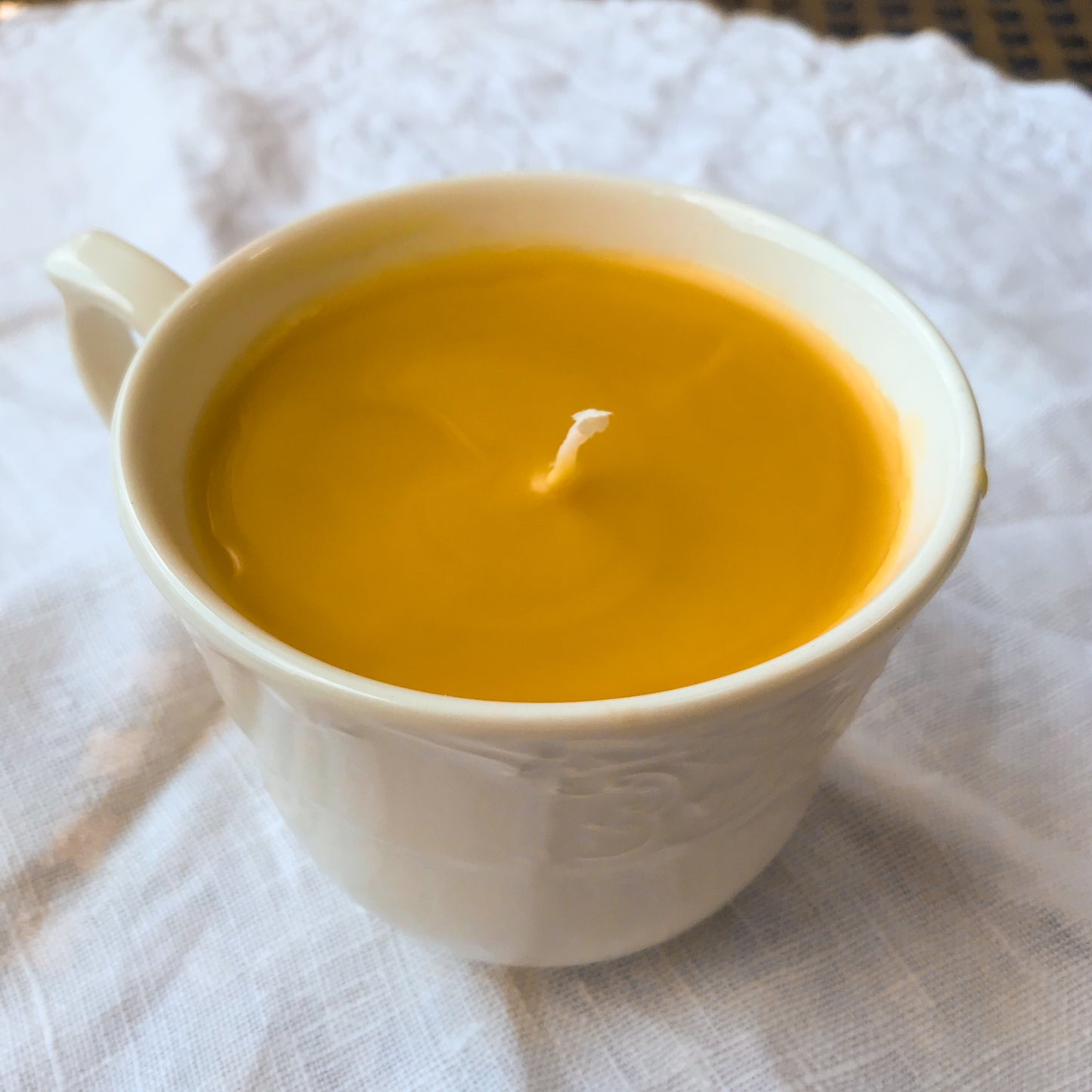 Beeswax Teacup Candle (6oz)
